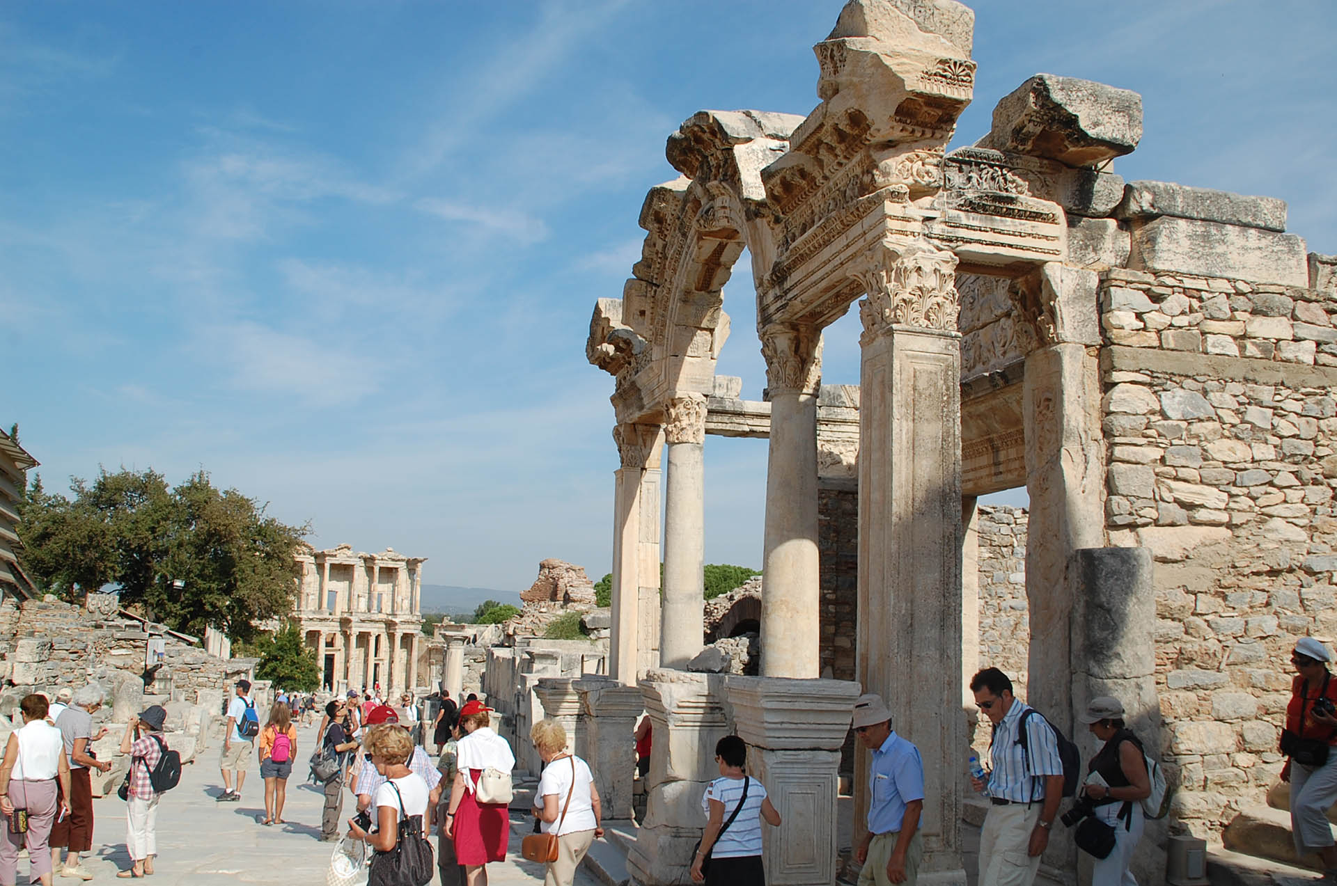 ephesus hadrian temple celsus